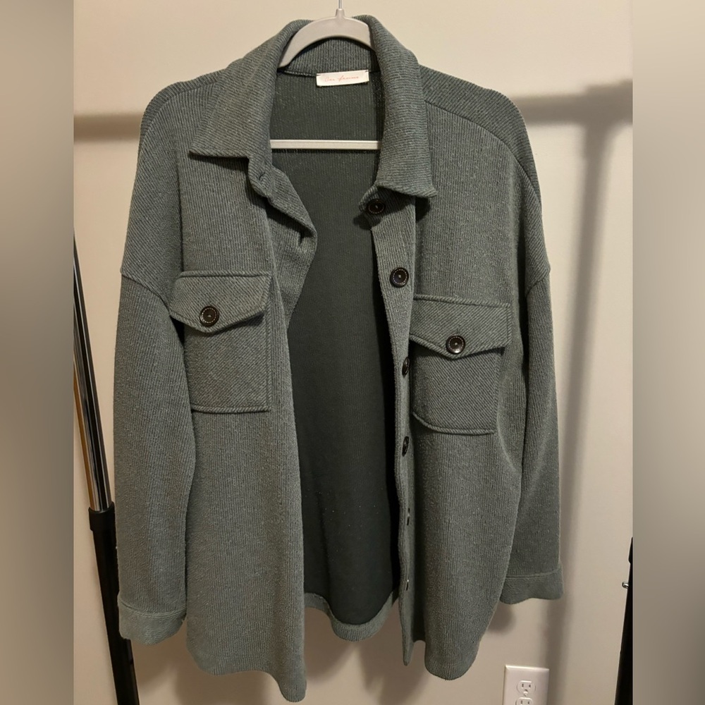 Oversized Shacket - forest green - soft & stretchy material